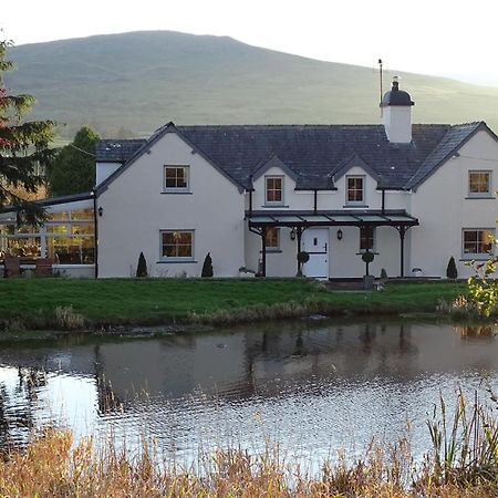 Llwyn Onn Guest House, North Wales Pentrefoelas Exterior foto